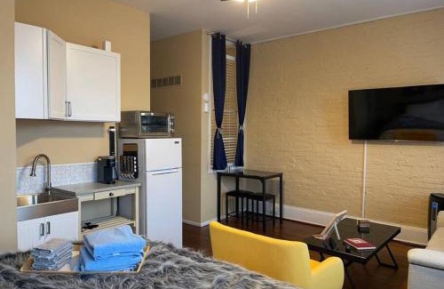 St. Charles Apartment | Stay on Main 319 N Main