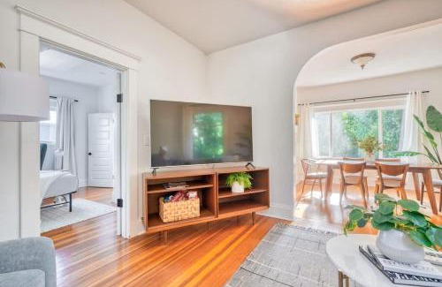King House | Stay Portland - Cute & Charming Portland Home 91 WalkScore