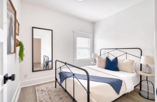 King House | Stay Portland - Soul District Mansion - Food Carts & Local Shops