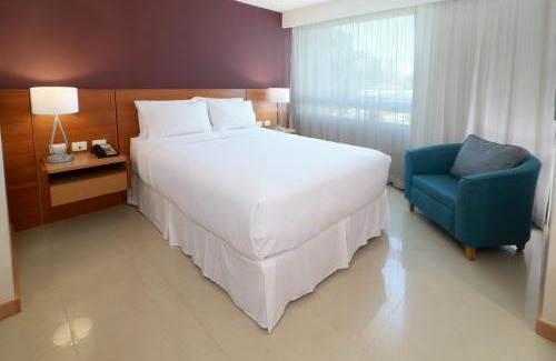 Zona Expo Apartment | Staybridge Suites Guadalajara Expo by IHG