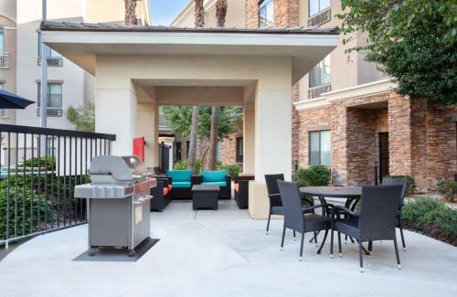 Glendale Sports and Entertainment District Hotel | Staybridge Suites Phoenix Glendale Sports Dist by IHG