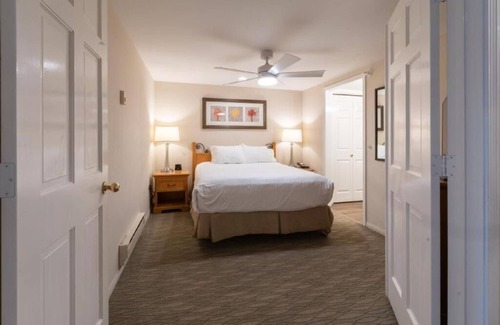 San Clemente Hotel | Steps away from the beach! Fully Equipped Kitchen & Parking Onsite!