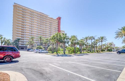Thomas Drive Apartment | Sterling Beach 403