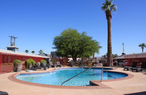 Downtown Las Vegas Hotel | Sterling Gardens