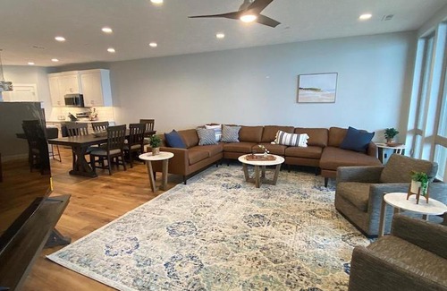 Arnolds Park Apartment | Stillwater 113