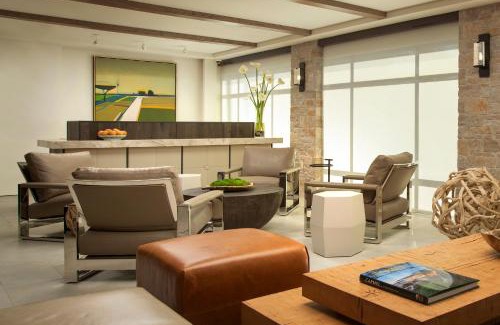 Northwest Carmel Hotel | Stilwell Hotel