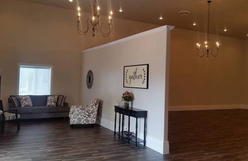 Vernal Hotel | Stone Hollow