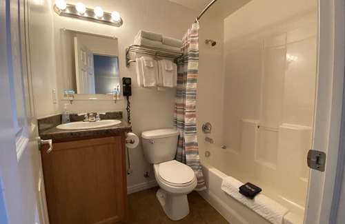Vernal Hotel | Stone Hollow