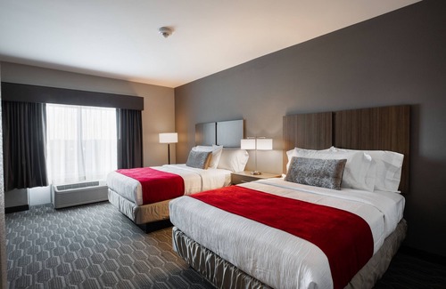 Lawrence Hotel | StoneHill Lawrence, Trademark Collection by Wyndham