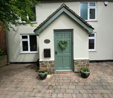 Quorn House | Stoop Cottage - in the heart of Quorn