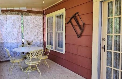 Morehead House | Storybook Cottage House Morehead KY 3 BR1.5 bath Downtown Hospital MSU