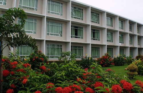 Central District Hotel | Straits View Hotel JB