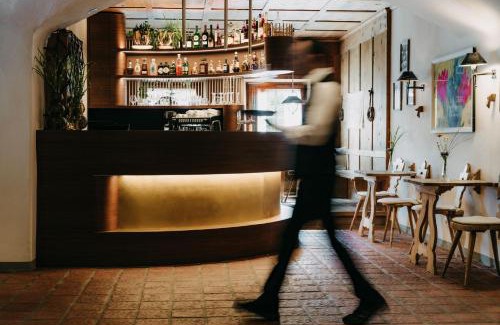 Strassen Hotel | Strasserwirt - Ansitz zu Tirol
