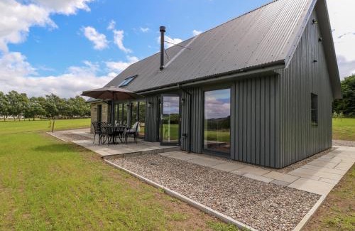 Murthly House | Strawberry Cottage