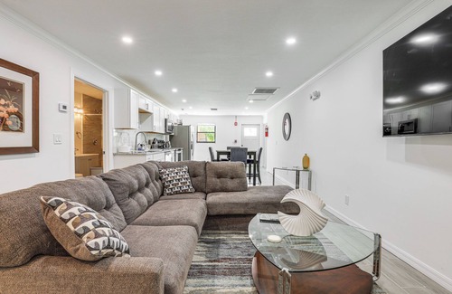 Stuart Apartment | Stuart Vacation Rental ~ 1 Mi to Downtown!