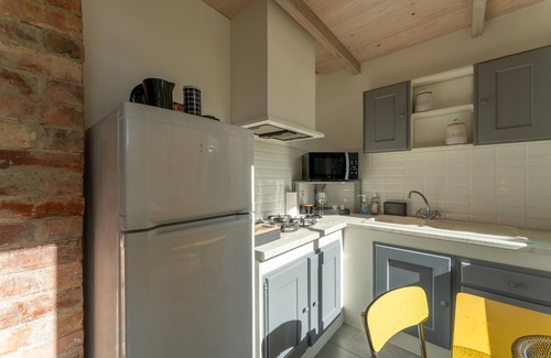 Sarrians Apartment | Studio Apartment "À La Campagne" with Private Pool & Wi-Fi
