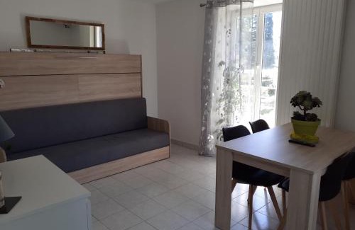 Tence Apartment | Studio en plein centre ville - 2 à 4 personnes