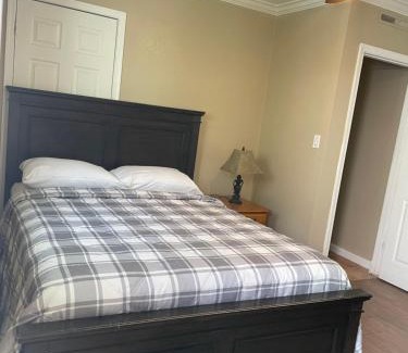 F. Q. Story House | Studio Executive suite Full kitchen private gated yard Arts Roosevelt row ASU convention ctr Downtown Phx