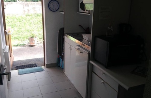 Salies-de-Bearn Apartment | Studio furnished for 2 pers. in house - 2km from the thermal baths of Salies-de-Béarn