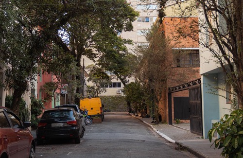 Itaim Bibi Apartment | Studio PHIQ at Itaim Bibi