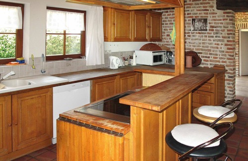 La Chapelle-Saint-Sauveur Villa | Stunning private villa for 8 guests with WIFI, private pool, TV, terrace and pets allowed