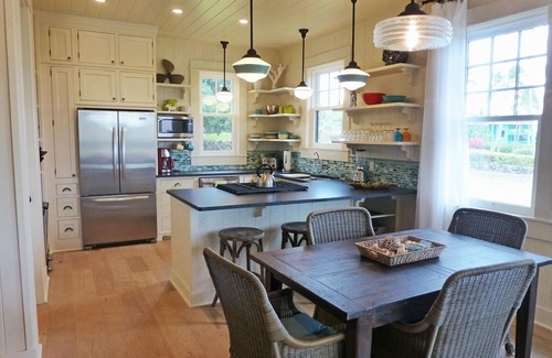 Poipu House | Stunning 2 Bedroom Luxury Cottage 300 feet from Poipu Beach Park