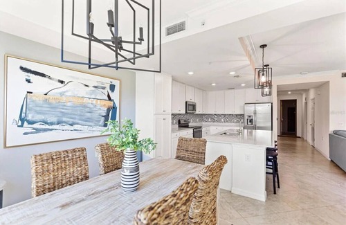 Lakewood Ranch Condo | Stunning 2BR/2BA Unit overlooking the scenic Lakewood National Golf Course