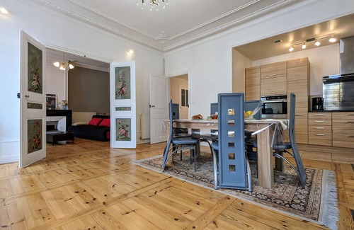 Le Puy-en-Velay Apartment | Stunning 2BR Apartment in Historic Le Puy-en-Velay with Modern Amenities