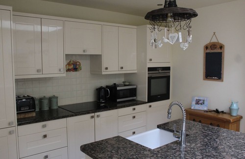 Appledore House | Stunning 3 Bed/3 Bath Cottage in lovely Appledore