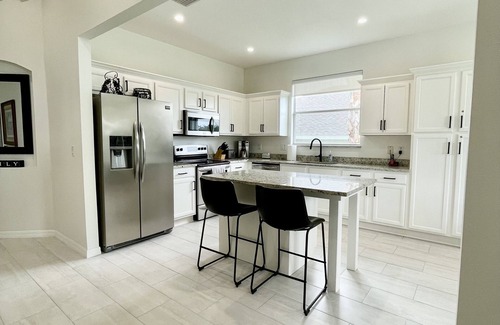 Haines City Villa | Stunning 4BR/3BA Villa with South Facing Private Pool