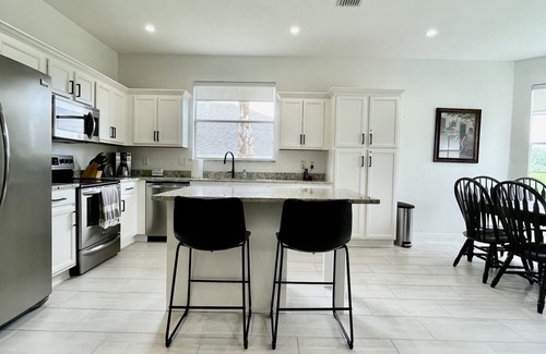 Haines City Villa | Stunning 4BR/3BA Villa with South Facing Private Pool