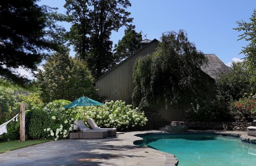 Staatsburg House | Stunning, 8 Bedroom Estate & Retreat. Historic Elegance with Designer Interiors