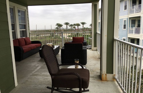 Red Fish Cove Condo | Stunning beachfront condo short walk to beach/pool