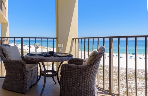 Orange Beach Condo | Stunning Beachfront View Condo