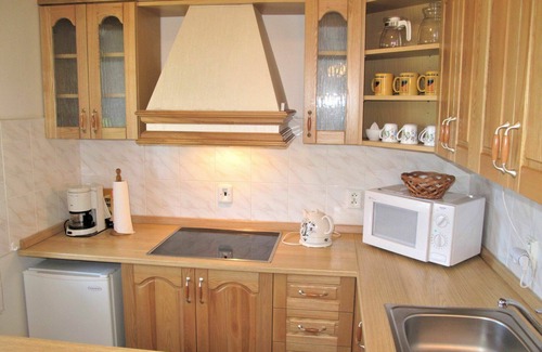 Zabrodi House | Stunning private villa for 4 guests with WIFI, TV, terrace and panoramic view