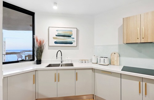 Labrador Apartment | Stunning Gold Coast two bedroom