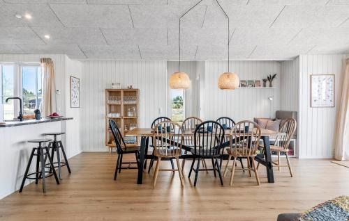 Bratten Strand House | Stunning Home In Jerup With Sauna