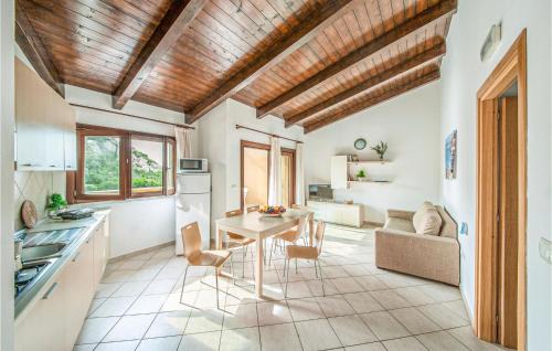 Costa Paradiso Apartment | Stunning Apartment In Trinitadagultu Ot With Wifi