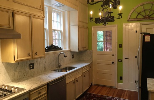Fan District Condo | Stunning Mediterranean Monument Avenue flat in the heart of RVA's Fan District