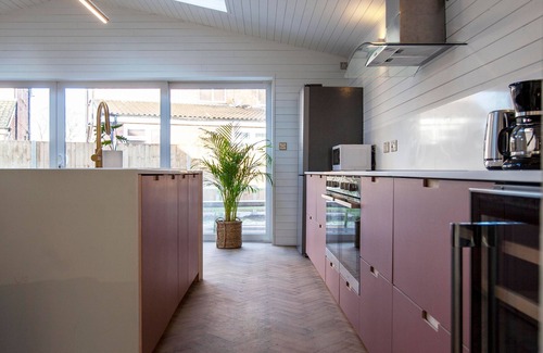 Fallowfield House | Stunning newly refurbished house in South Manchester