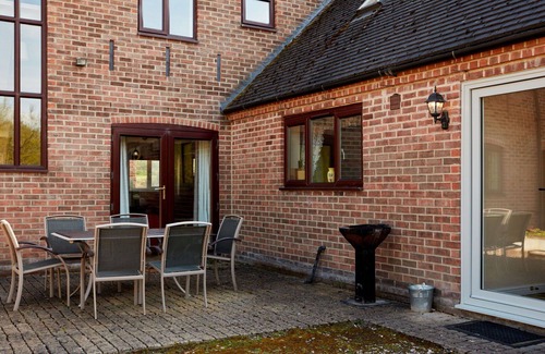 Dalbury Lees House | Stunning villa for 14 guests with WIFI and TV