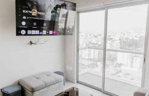 Surquillo Apartment | Stylish 1BR Great View in Surquillo
