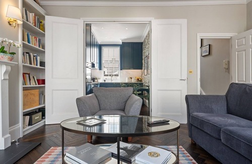 Belgravia Apartment | Stylish 2 bed Belgravia flat in Elizabeth Street