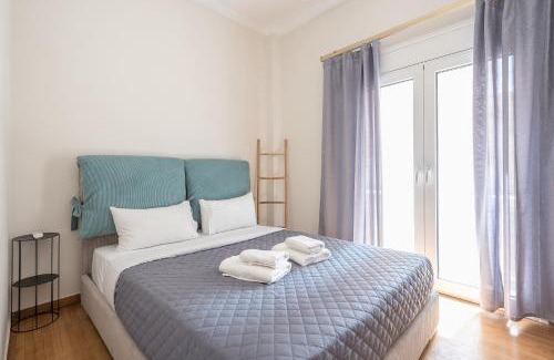 Ampelokipoi Apartment | Stylish 2BR by Panormou Metro
