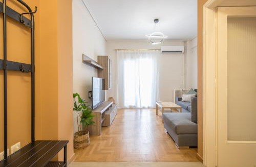 Ampelokipoi Apartment | Stylish 2BR by Panormou Metro