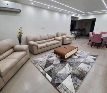 Cairo Apartment | Stylish 3 bedroom apartment close to the Pyramids and Grand Egyptian Museum
