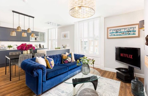 Warrington Apartment | Stylish and central one bedroom apartment