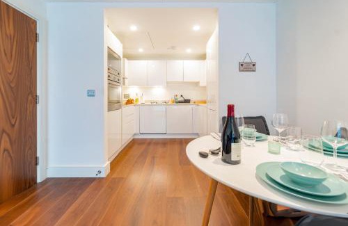 Canary Wharf Apartment | Stylish and Comfortable Canary Wharf Apartment perfect for long stays