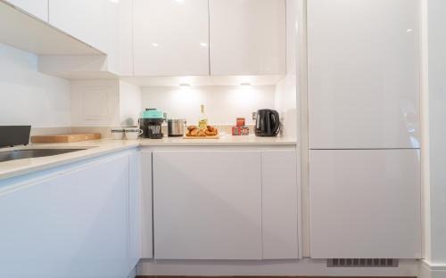 Canary Wharf Apartment | Stylish and Comfortable Canary Wharf Apartment perfect for long stays