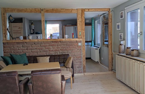 Tannenberg Cottage | Stylish and nostalgic: Erzgebirgshäusel directly on the Zschopau river